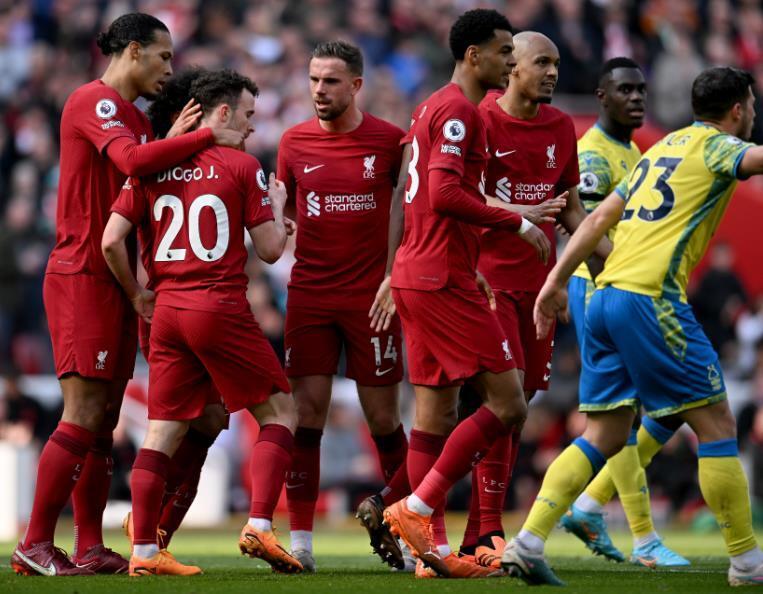 包含Faker关键节点挺进下一轮，利物浦带队取胜！的词条